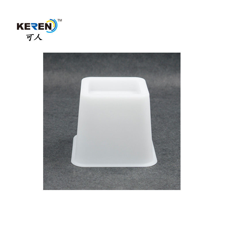 Le colonne montanti regolabili di plastica bianche del letto di KR-P0258WH messe della protezione di usura 4 facile installano fornitore